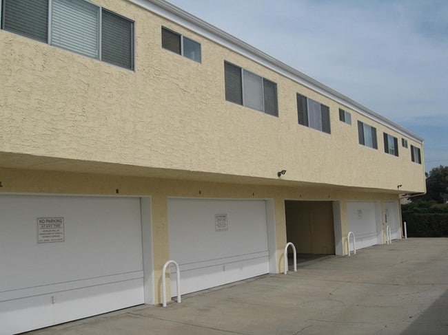 Photo - 2616 Mathews Ave