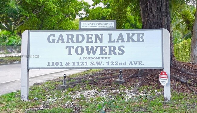 Building Photo - 1121 SW 122nd Ave Unit 107-2