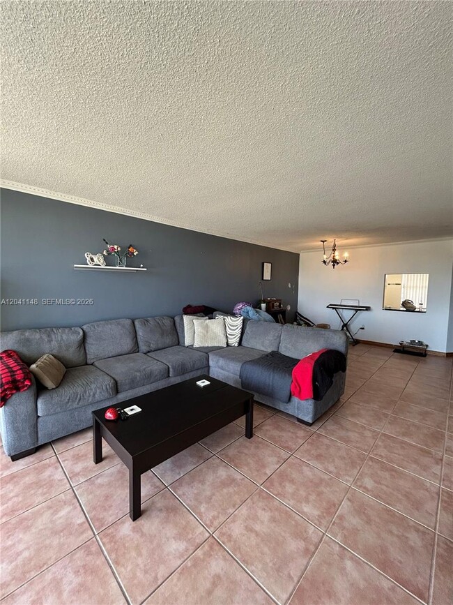 1501 NE 191st St Unit C401