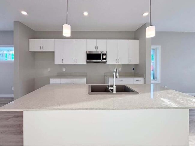 Photo - 20716-20742 42 Avenue NW