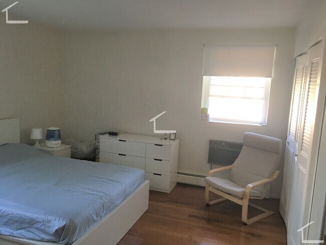 Photo - No Fee! Parking, Heat and Hot Water Included! Renovated, Sunny and Spacious!  Cat Friendly! Prime...