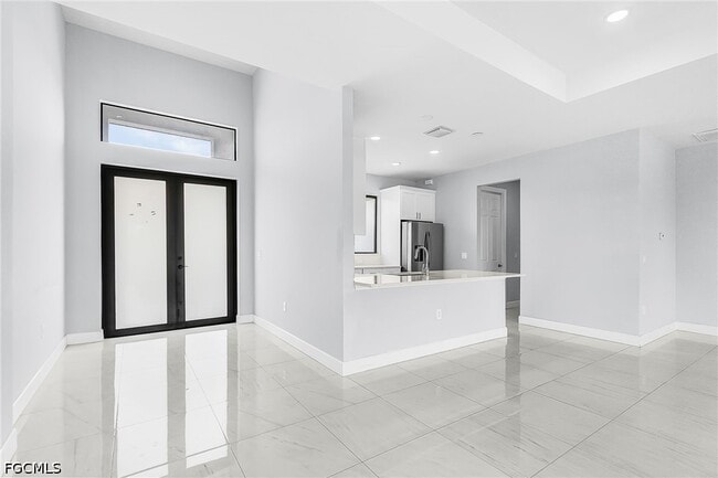 Photo - 2427 Tropicana Parkway W