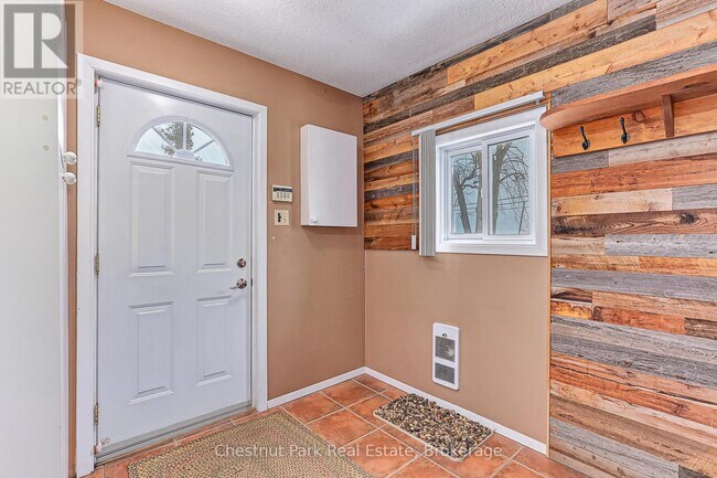 Photo - 209548 ON-26