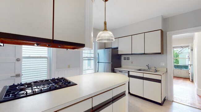 Photo - 57 Hawthorne St Unit 2