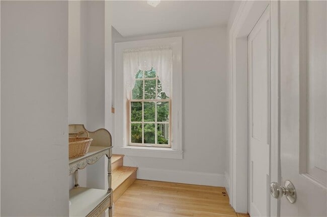 92 Pelham St Unit 3