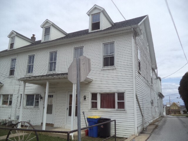 Photo - 39 S Front St Apartment Unit 39 S. Front St.  #2