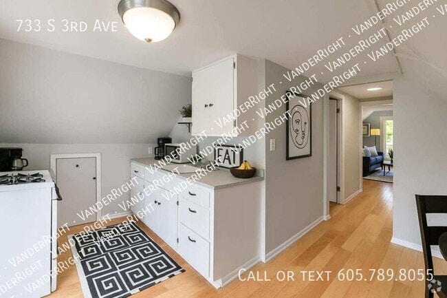 Building Photo - 733 S 3rd Ave Unit 2 Rental