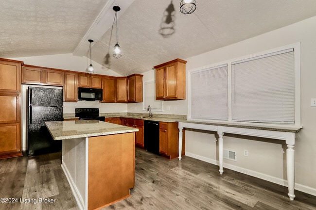 Photo - 9104 Royal Oak Dr