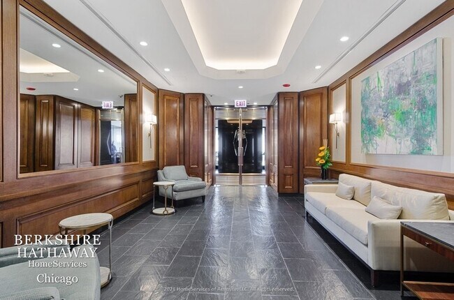 Photo - 990 N Lake Shore Drive Unit 19D