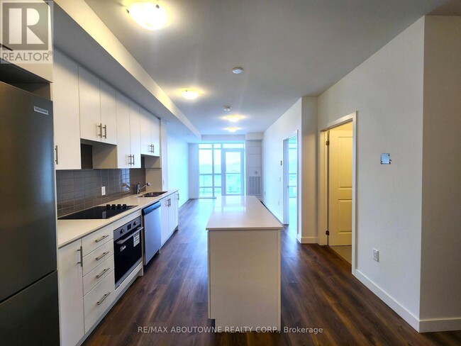 Photo - 461 Green Rd Unit 302