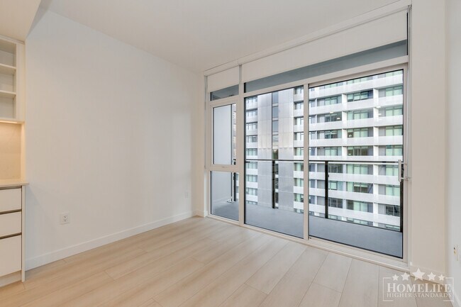 Photo - Brand New Condo at Century City Holland Pa... Unit 711