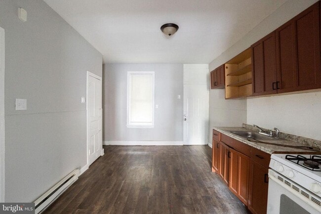 Photo - 5612 Utah St