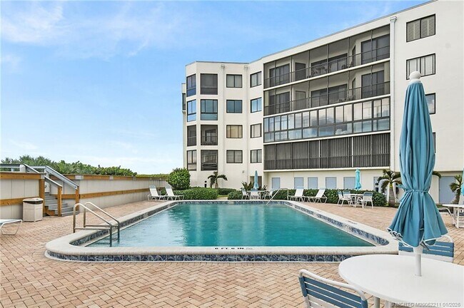 Photo - 2375 NE Ocean Blvd Unidad E402