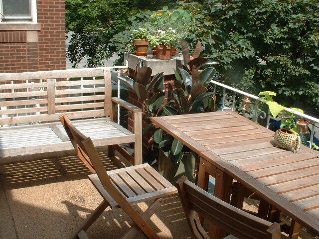 Charming Balcony - 3650 N Oakley Ave Unit 2F