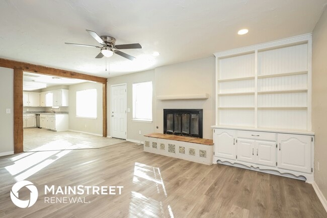 Photo - 2101 Westridge Dr