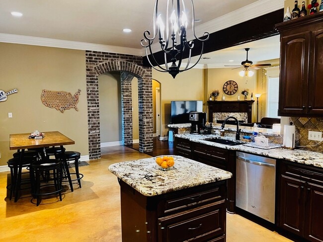 Photo - 459 Long Acre Dr