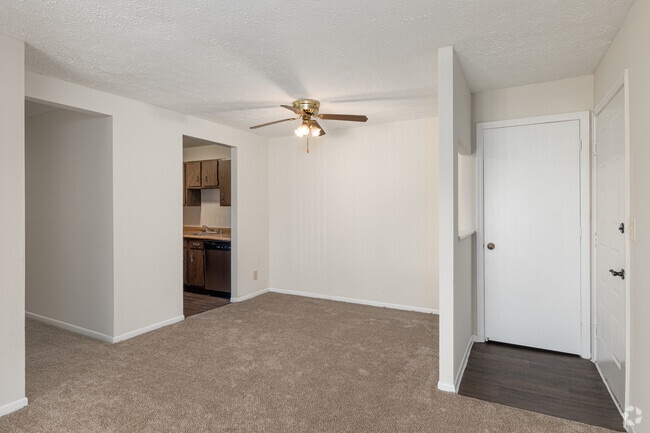 2BR, 1.5BA