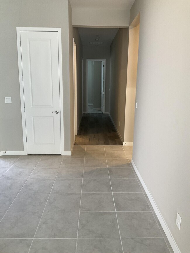 Photo - 598 Sandpiper Run Ln