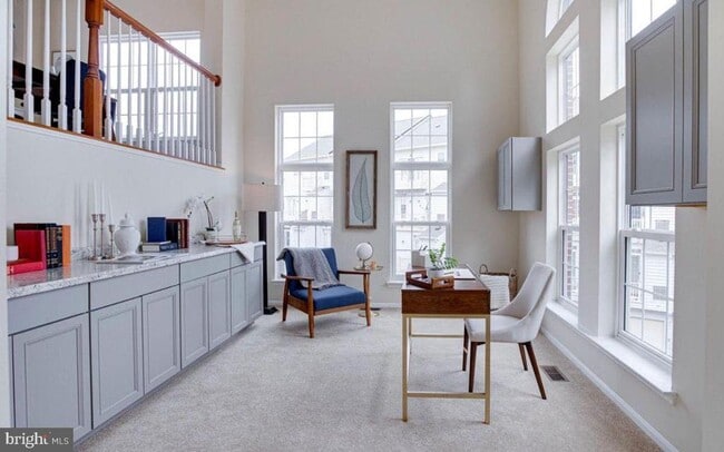 Photo - 9515 Walker Way