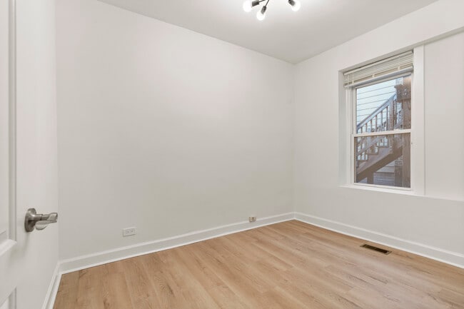 Photo - 2617 W Hirsch St Unit 1