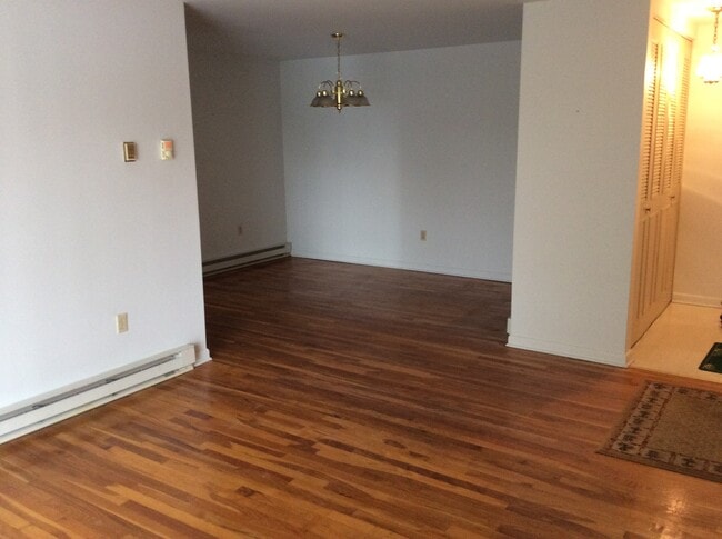 Orchard Crest Apartments