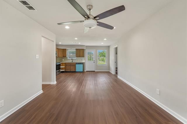 Photo - 304 E Stone Rd