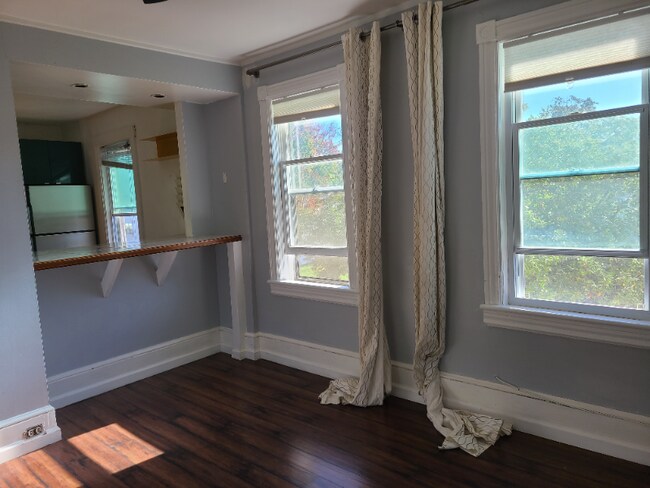 219 Virginia Ave Unit B