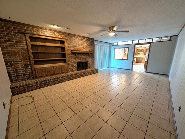 Photo - 6308 NW 84th St