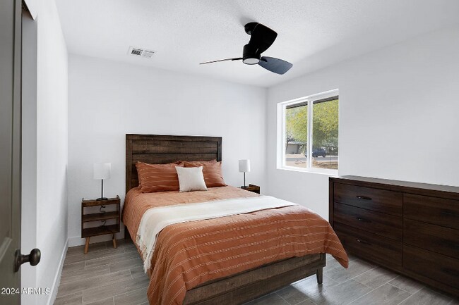 Photo - 1246 E Laguna Dr