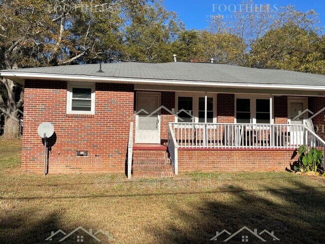 Building Photo - 3315 Berry Ln Unit A