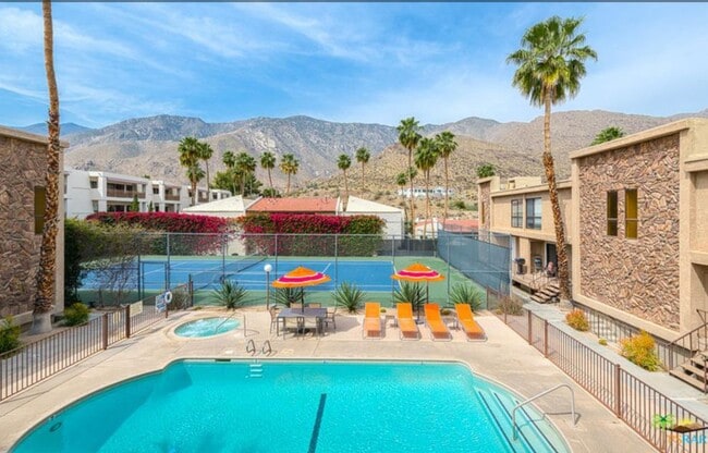 Building Photo - 2727 S Sierra Madre Unit #5