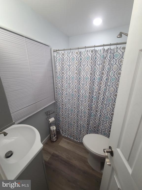 Photo - 131 S Commodore Dr