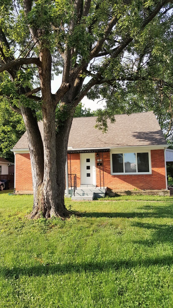 FANTASTIC Renovation! This Brick Cape Cod... - FANTASTIC Renovation!  This Brick Cape Cod... House