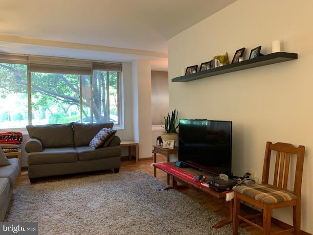 4000 Tunlaw Rd NW Unit 430