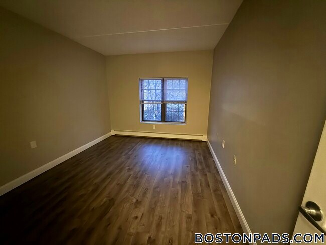 Photo - 757 Highland Ave Unit 113N