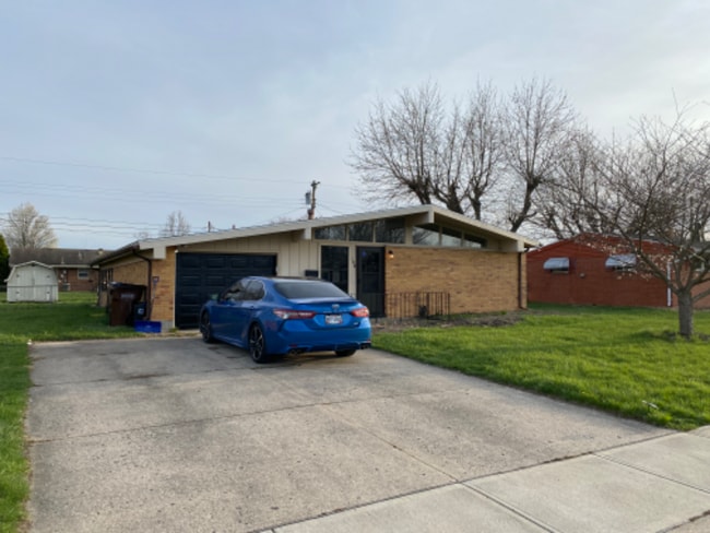 108 Brownstone Dr