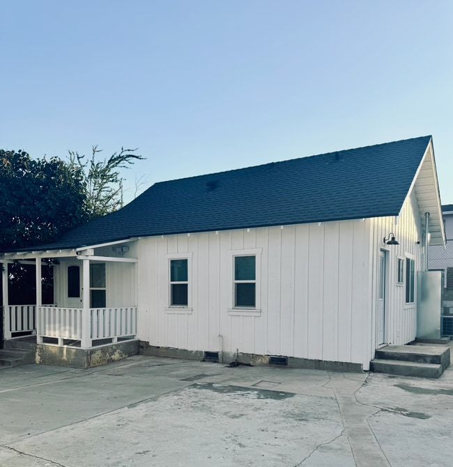 Photo - 3048 Guirado St Unidad Back House