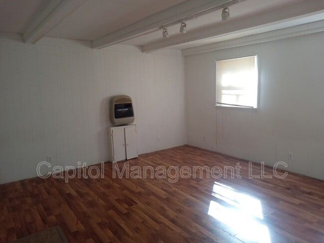 Photo - 1126 Seymour Ave Unit 1