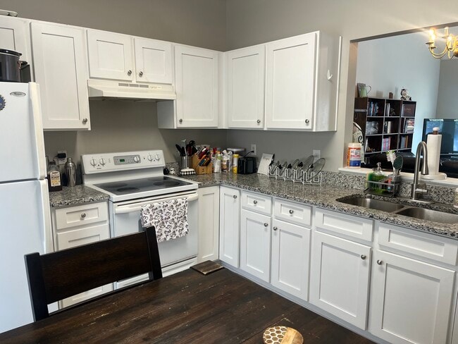 Photo - 2437 Appalachian Drive