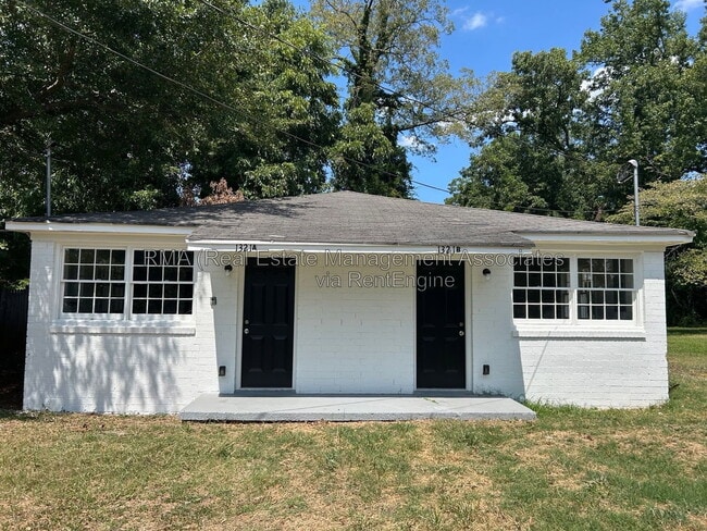 Building Photo - 1321 Drewery Ave Unit A