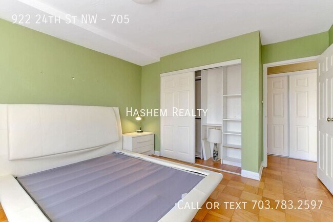 Photo - 922 24th St NW