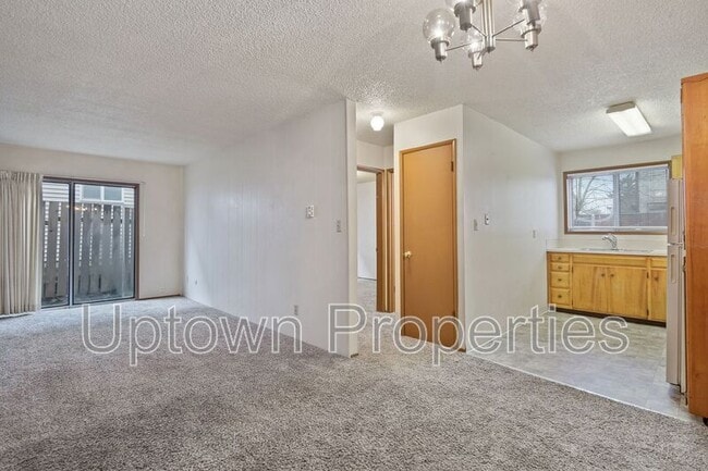 Photo - 8061 NE Flanders St