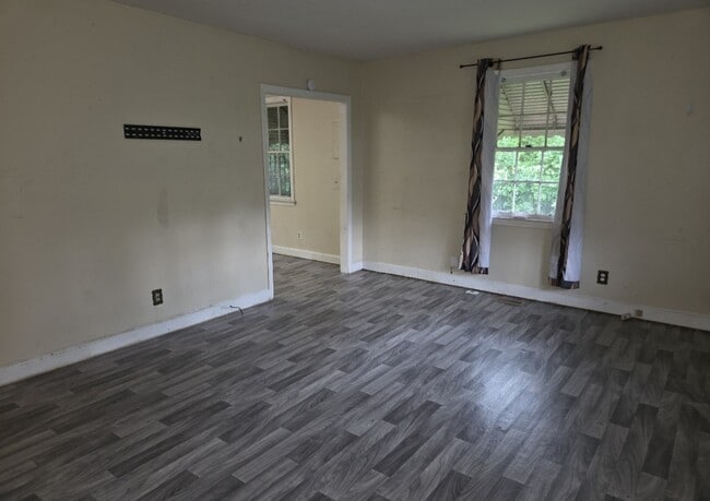 Photo - 3271 Millerfield Rd