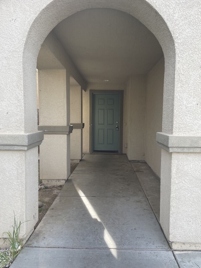 Photo - 4345 Briggs Ln