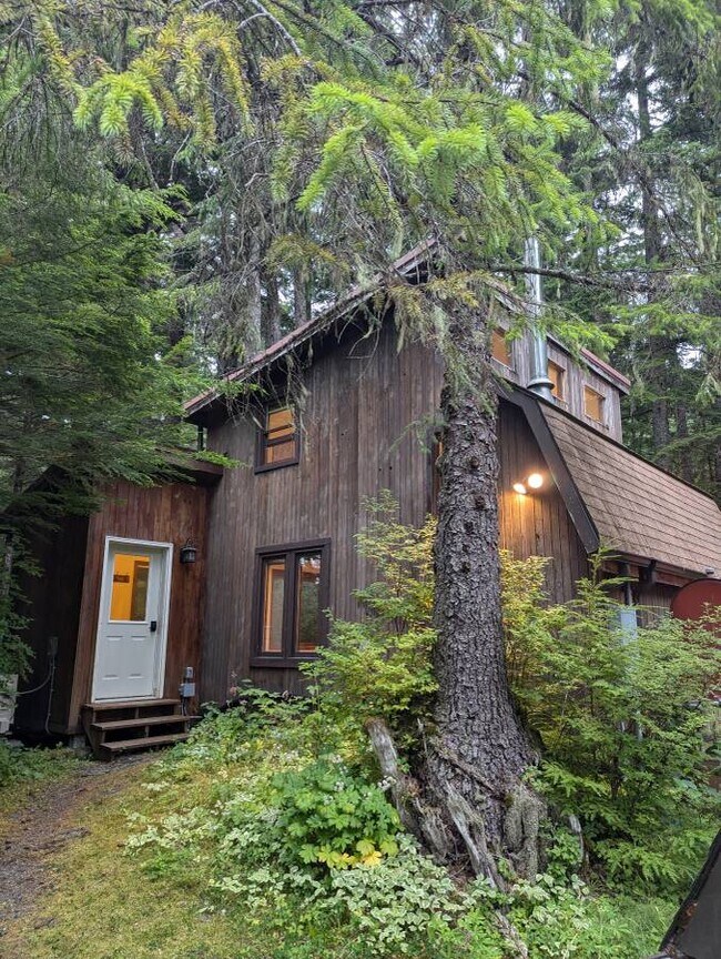 Photo - 16520 Glacier Hwy House