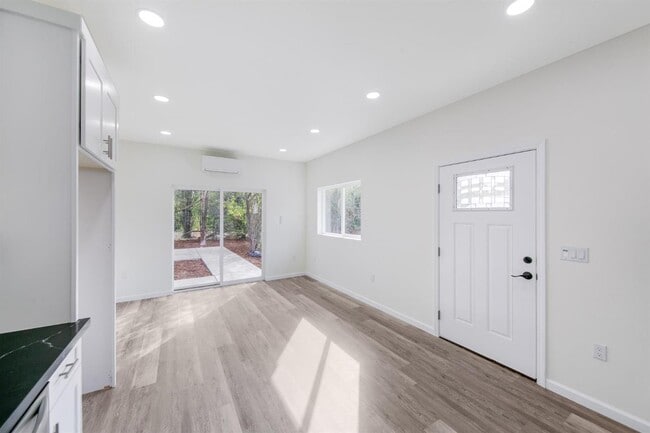 Photo - 7750 Wachtel Way