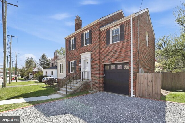 Building Photo - 618 Wayne Ave