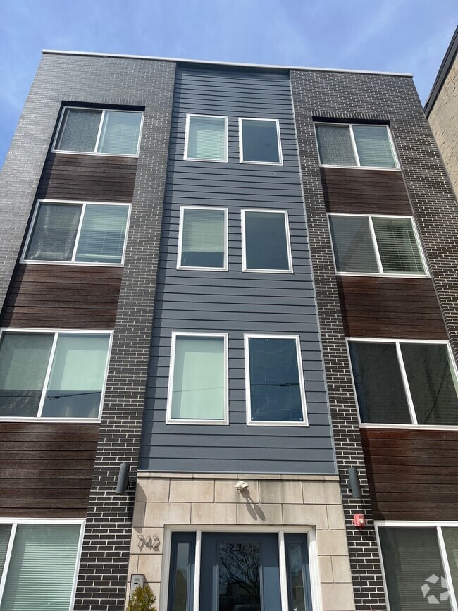 Building Photo - 742 N 19th St Unit 4 Rental