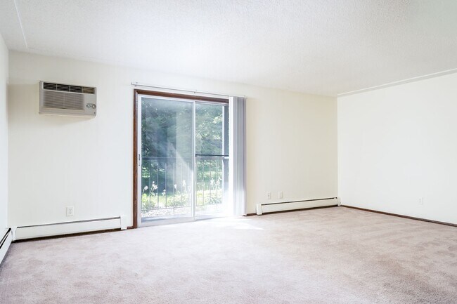 Nicollet Woods Apartments