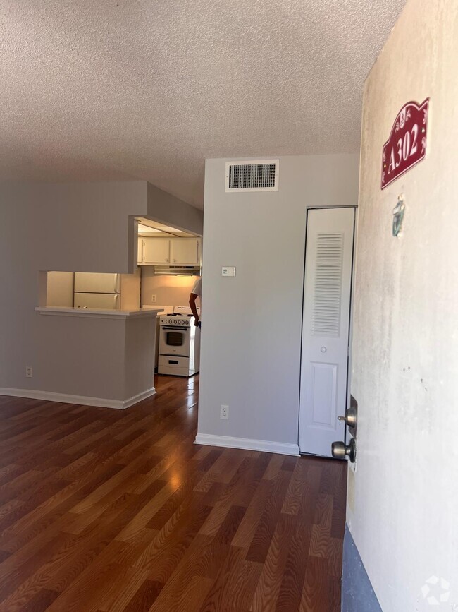 Building Photo - 1500 N Congress Ave Unit A302 Rental